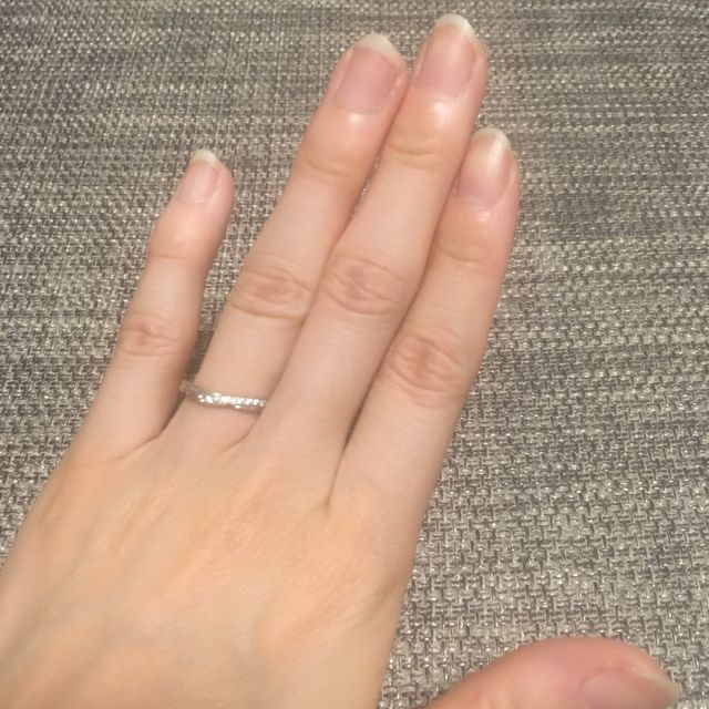 【銀座ダイヤモンドシライシの口コミ】 シンプルでも、存在感のある指輪を探していました。様々なデザインを提案…