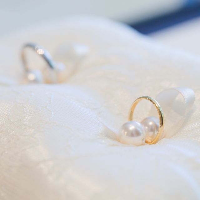 【ティファニー(Tiffany & Co.)の口コミ】 指輪の色は絶対ゴールドと決めていました。ゴールドと言っても色んな色が…