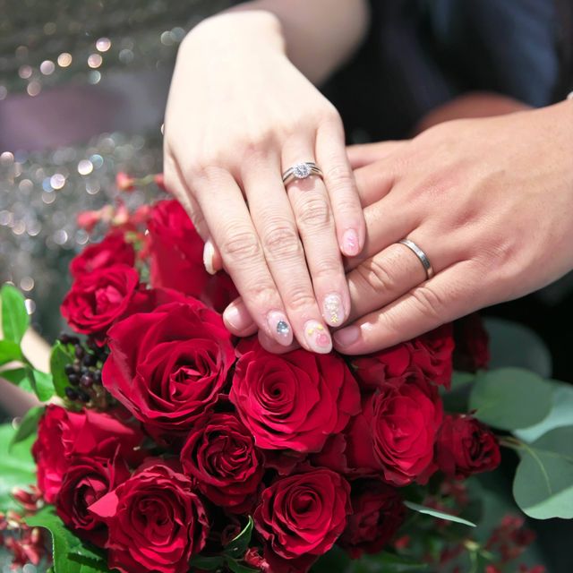 【ラザール ダイヤモンド(LAZARE DIAMOND)の口コミ】 婚約指輪については旦那が、結婚指輪については夫婦で決めました。まず結…