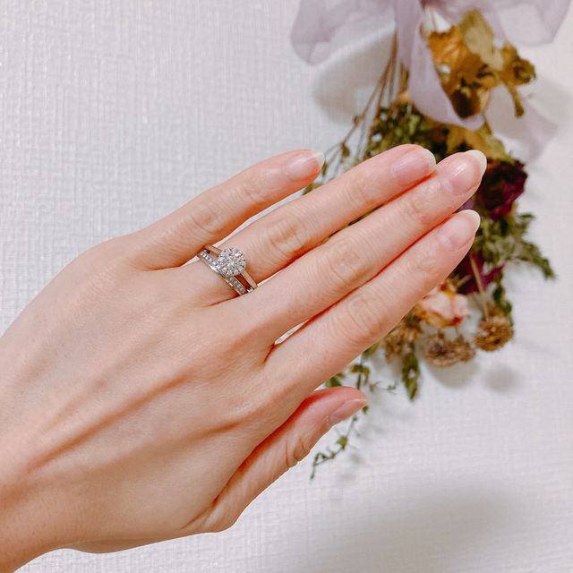 【ラザール ダイヤモンド(LAZARE DIAMOND)の口コミ】 婚約指輪については旦那が、結婚指輪については夫婦で決めました。まず結…