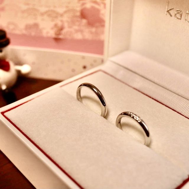 【Katamu(カタム)の口コミ】 いつまでも着けていられるシンプルなデザインを中心に考え、色々と試着を…