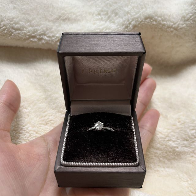 【アイプリモ(I-PRIMO)の口コミ】 リングのデザインの変更が可能だったため、こちらのデザインにしました。…