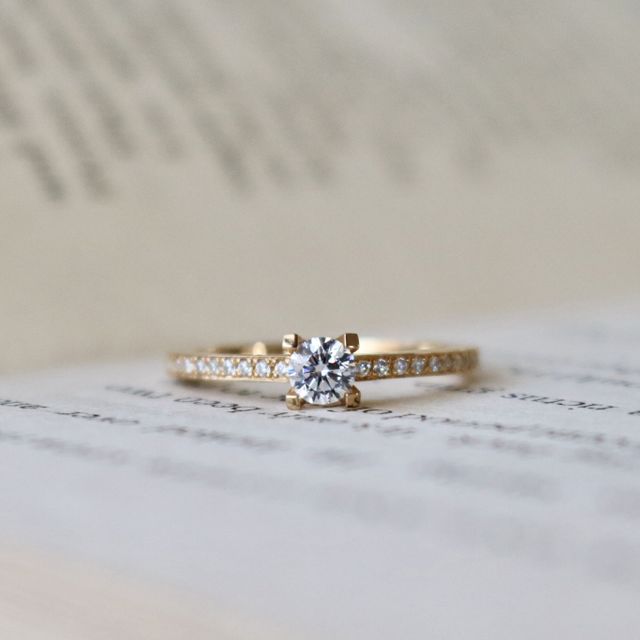 【鶴(mikoto)の口コミ】 婚約指輪は一生の思い出になるので、婚約者のためにデザインを1から考えさ…