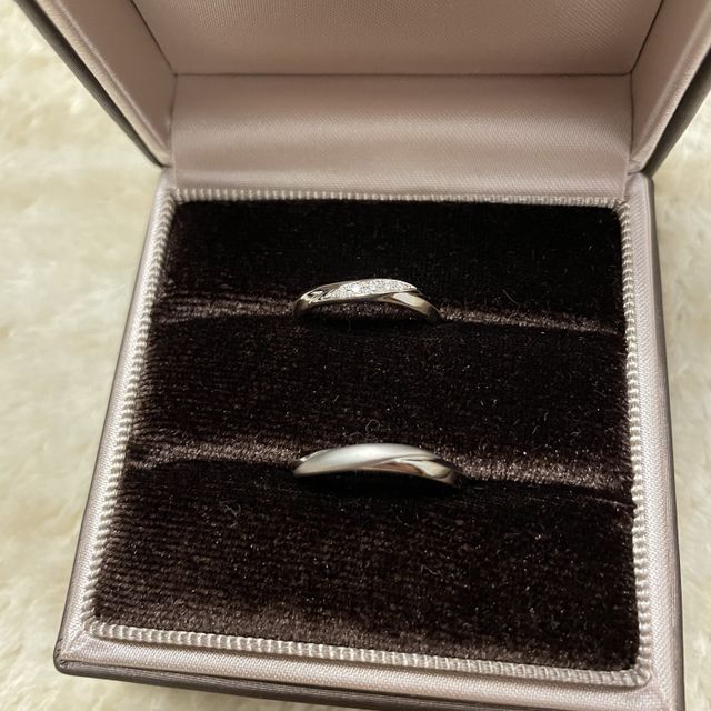 【アイプリモ(I-PRIMO)の口コミ】 ダイヤモンドがキラキラ輝いていたのと、まるでつけていないような軽いつ…