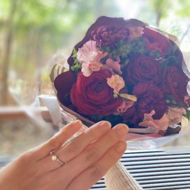 【ラザール ダイヤモンド(LAZARE DIAMOND)の口コミ】 デザイン、ダイヤモンドも全て決まっているものではなく、リングのタイプ…