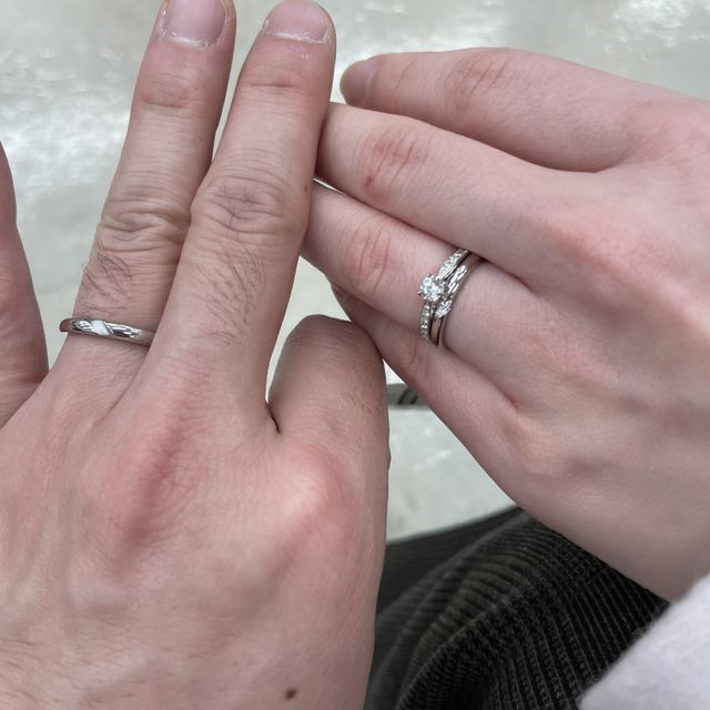 【銀座ダイヤモンドシライシの口コミ】 ダイヤモンドの輝き、デザインがとても良かったのが決め手です。クリスマ…