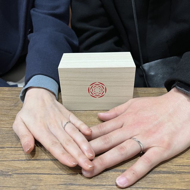 【出雲結(いずもゆい)の口コミ】 デザインやそれぞれの指輪のコンセプトなどに惹かれて決めました。担当の…