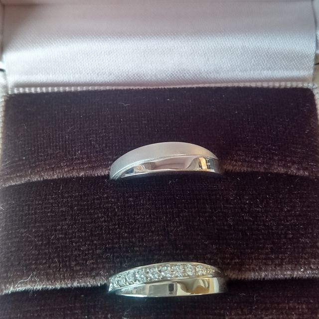 【アイプリモ(I-PRIMO)の口コミ】 プラチナとダイヤの結婚指輪で、少しボリューム感のあるものを探していま…