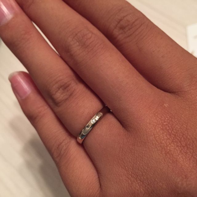 【Honey Bride(ハニーブライド)の口コミ】 ゴールドなのに、肌馴染みがいい珍しいハニーイエローゴールドとゆう色を…