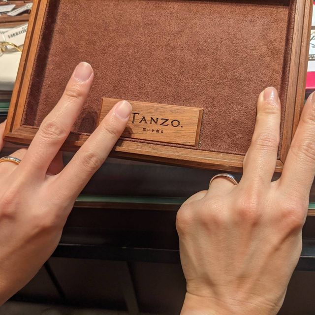 【TANZO.(鍛造指輪)の口コミ】 他店で男性のデザインで気に入ったものがあったが、ペアで購入したかった…