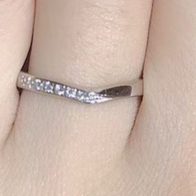 【TRECENTI(トレセンテ)の口コミ】 指が細く、長く見えるデザインでとても可愛かったです。価格に関しても高…