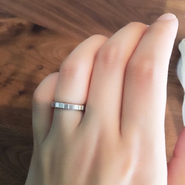 【ショパール(Chopard)の口コミ】 他にはない独創的なデザインに惹かれました。
人とはちょっと違うデザイン…