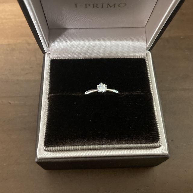 【アイプリモ(I-PRIMO)の口コミ】 最高級の質のダイヤに出会うことが出来たので、ダイヤが最も輝ける一石タ…