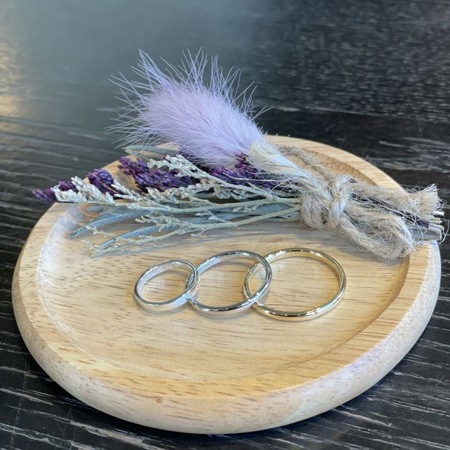 【アカネスの口コミ】 何店舗か指輪探しをしたのですが、
売ってるものはなかなか思うようなデザ…