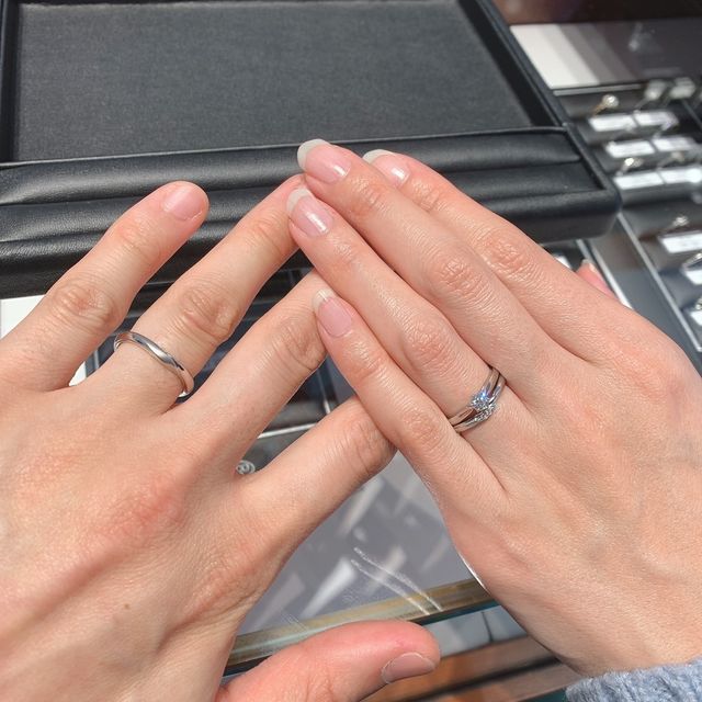 【エクセルコダイヤモンド(EXELCO DIAMOND)の口コミ】 プロポーズ後、婚約指輪と結婚指輪のセットを探していました。他店を見に…