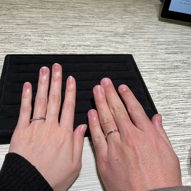 【TRECENTI(トレセンテ)の口コミ】 ストレート、ウェーブの2種でシンプルなデザインのものを探していたところ…