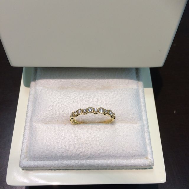 【LUCIE(ルシエ)の口コミ】 沢山ある指輪の中でも、このシリーズのアンティークさに惹かれました。
デ…