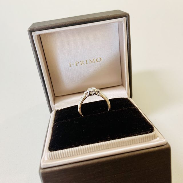 【アイプリモ(I-PRIMO)の口コミ】 シンプルな指輪（ダイヤモンド一つ）を探していましたが、「ポラリス」の…