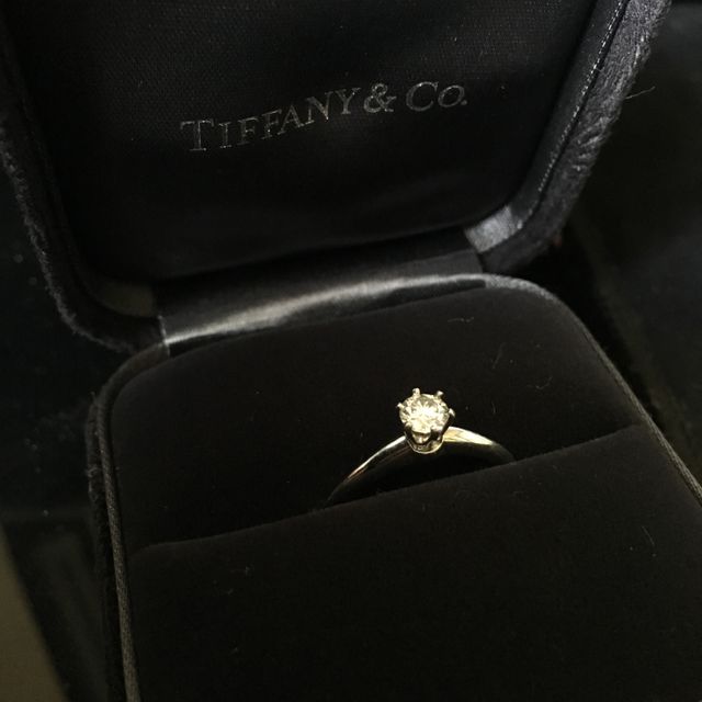 【ティファニー(Tiffany & Co.)の口コミ】 昔から、憧れていて婚約指輪を買うならここのブランドいいなと思っていた…