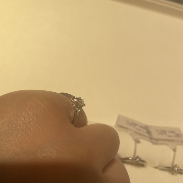 【festaria bijou SOPHIA(フェスタリア ビジュソフィア)の口コミ】 プラチナで正面から見ても横から見ても可愛いデザインを探してました。こ…