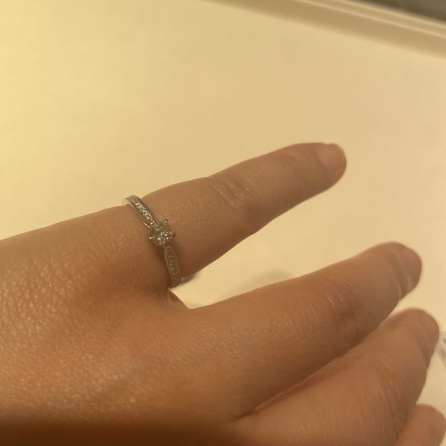 【festaria bijou SOPHIA(フェスタリア ビジュソフィア)の口コミ】 プラチナで正面から見ても横から見ても可愛いデザインを探してました。こ…