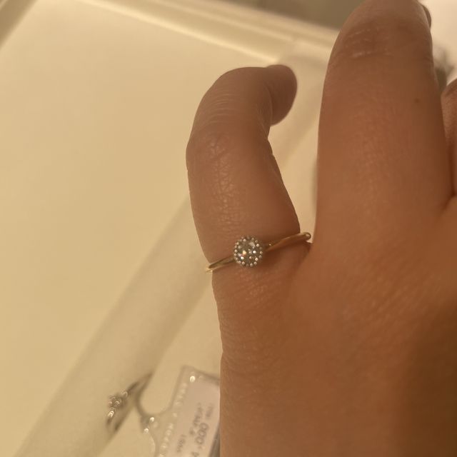 【festaria bijou SOPHIA(フェスタリア ビジュソフィア)の口コミ】 プラチナで正面から見ても横から見ても可愛いデザインを探してました。こ…