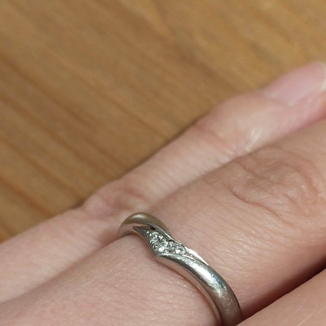 【ラザール ダイヤモンド(LAZARE DIAMOND)の口コミ】 ペアの結婚指輪を探していて、口コミをみてお店を訪れました。自分たちの…