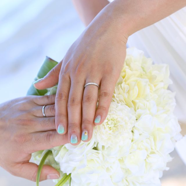 【Something Blue(サムシングブルー)の口コミ】 結婚指輪を購入すると決めてからたくさんのデザインを見ていた中で、シン…