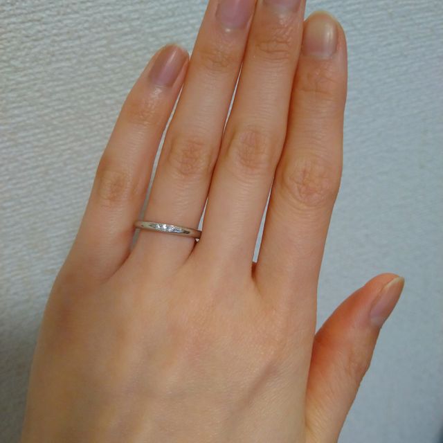 【銀座ダイヤモンドシライシの口コミ】 夫と私、それぞれの好みが一致したペアの結婚指輪でした。
私は毎日つける…