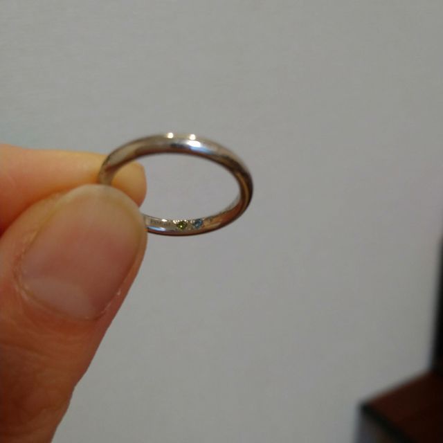 【銀座ダイヤモンドシライシの口コミ】 夫と私、それぞれの好みが一致したペアの結婚指輪でした。
私は毎日つける…