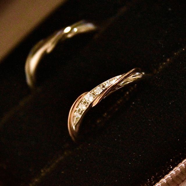 【アイプリモ(I-PRIMO)の口コミ】 指が細く、長く見えるのとシンプルなシルバーにかわいらしいピンクゴール…