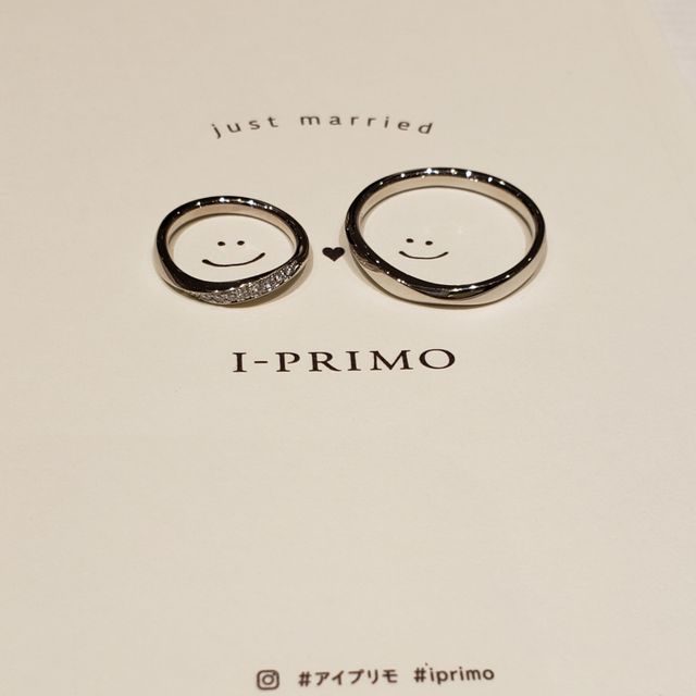 【アイプリモ(I-PRIMO)の口コミ】 女性のデザインは指が細く見えて、いやらしさがないダイヤのキラキラとプ…