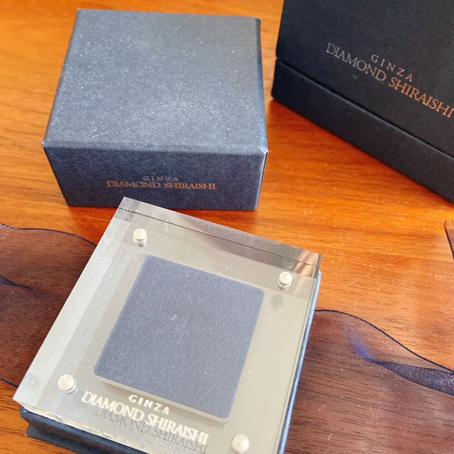 【銀座ダイヤモンドシライシの口コミ】 婚約指輪は彼がダイヤモンドルースを先に購入してプロポーズをしてくれた…