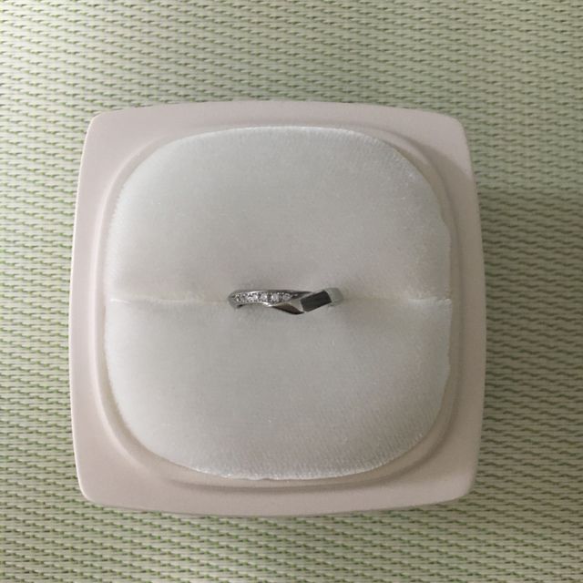 【俄(にわか)の口コミ】 俄でたくさんの指輪を試着したのですが、このリングは夫婦揃って「これだ…