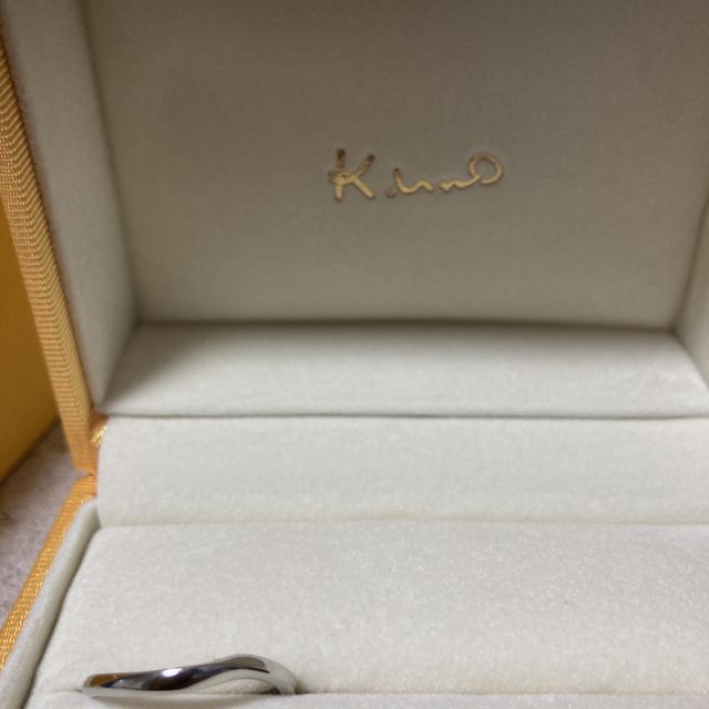 【ケイウノ ブライダル(K.UNO BRIDAL)の口コミ】 自由なデザインで指輪の内側が作れたのが思い入れが強いものができ上がっ…
