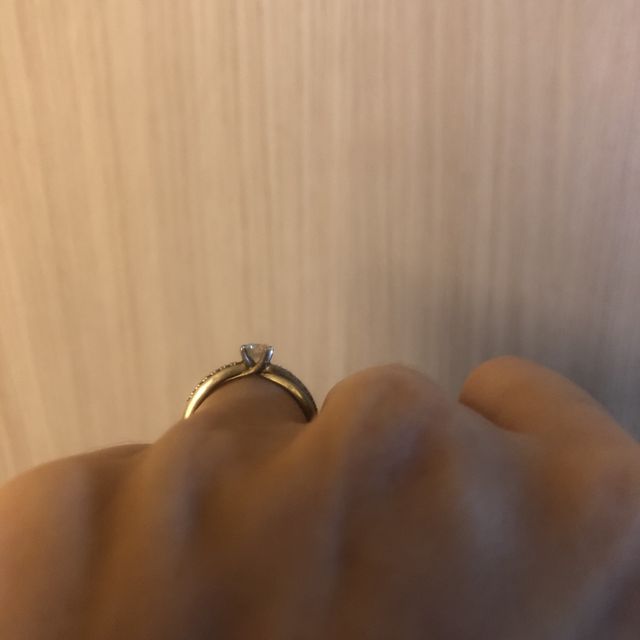 【STAR JEWELRY(スタージュエリー)の口コミ】 普段使いしても浮かない指輪がとにかく
欲しかったけど華やかさも欲しかっ…