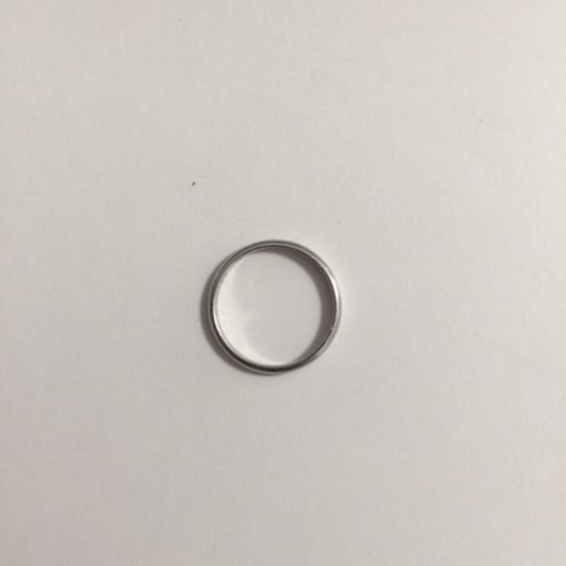 【カルティエ(Cartier)の口コミ】 仕事がスポーツ系の為、細くて頑丈なものを選択。そしてシンプル且つリー…