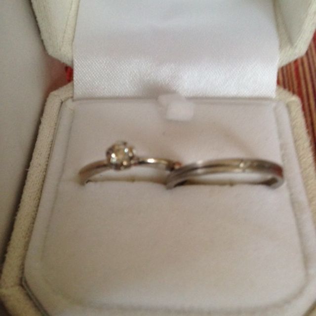 【vielle bijou SOPHIA(ヴィエールビジュソフィア)の口コミ】 主人が仕事柄、派手なのは&times;という事だったのでシンプルなものを選び…