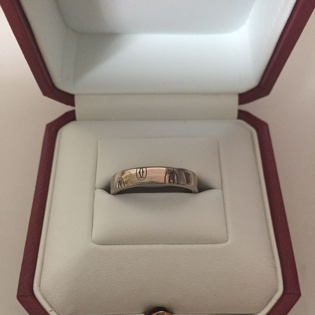 【カルティエ(Cartier)の口コミ】 指輪の説明に書かせてもらっているとおり、絵柄というか、デザインが素敵…