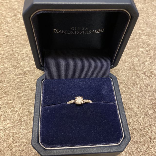【銀座ダイヤモンドシライシの口コミ】 デザインが理想通りでした。ダイヤモンドもいろいろ出していただけたので…
