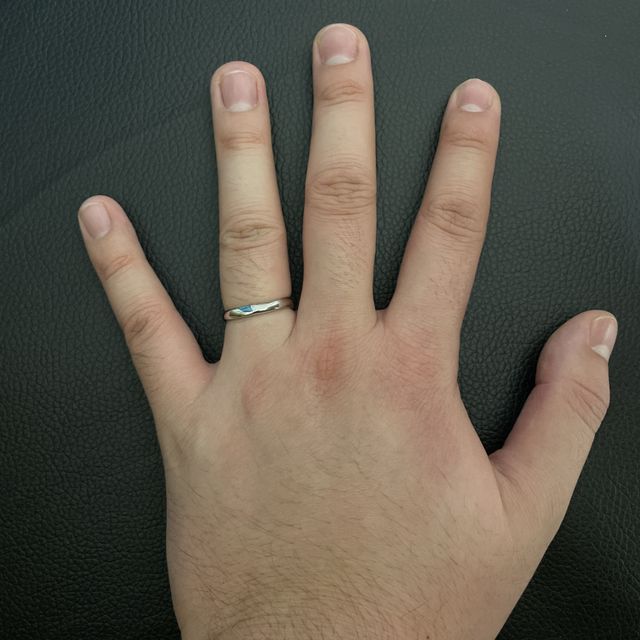 【4℃ BRIDAL(ヨンドシーブライダル)の口コミ】 妻の好みにあう指輪のデザインがあったため購入しました。また婚約指輪と…