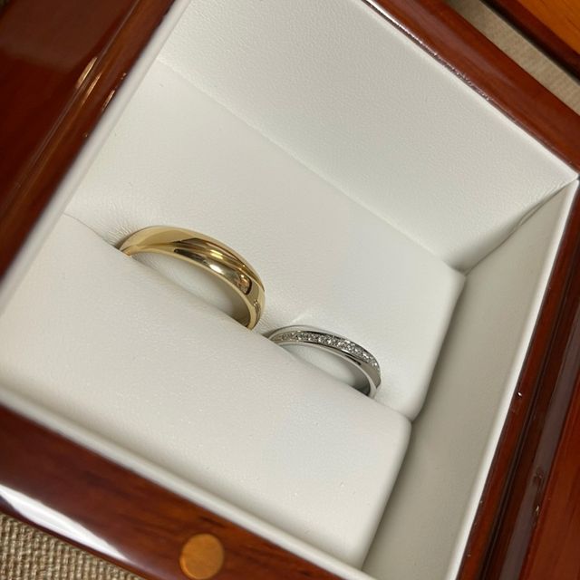 【YUKIZAKI BRIDAL(ユキザキブライダル)の口コミ】 ネットで検索したところ、自分が欲しいデザインがあったのと、
夫婦で違う…