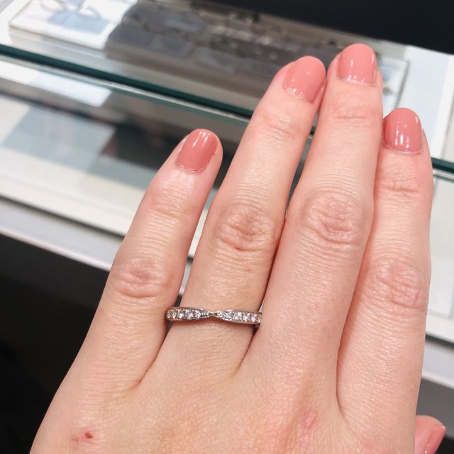 【アイプリモ(I-PRIMO)の口コミ】 中央が絞られたデザインは他のブランドでもありましたが、アイプリモは真…