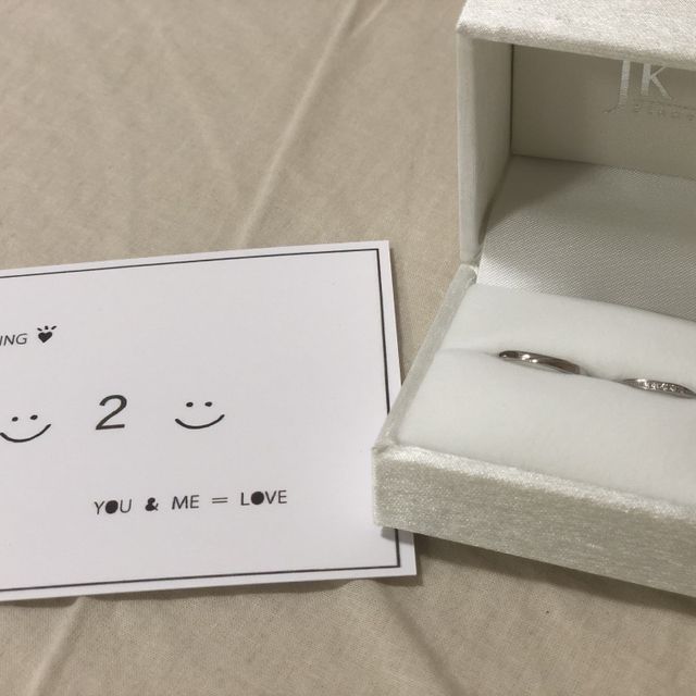 【1122 iifuufu bridal(いい夫婦ブライダル)の口コミ】 価格とデザインが決め手でした。指輪は2人の分合わせて、10万円くらいがい…