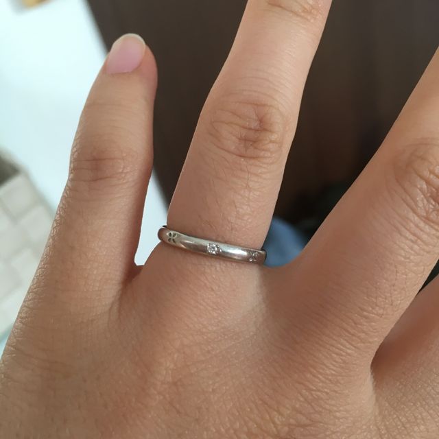 【ギンザタナカブライダル(GINZA TANAKA BRIDAL)の口コミ】 おばあちゃんになっても着けるものなのでシンプルでらだけど、ダイヤが好…