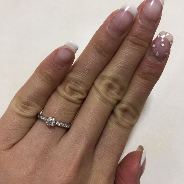 【アイプリモ(I-PRIMO)の口コミ】 真ん中のダイヤモンドが大きすぎないこと「ダイヤモンドが0.2カラットくら…