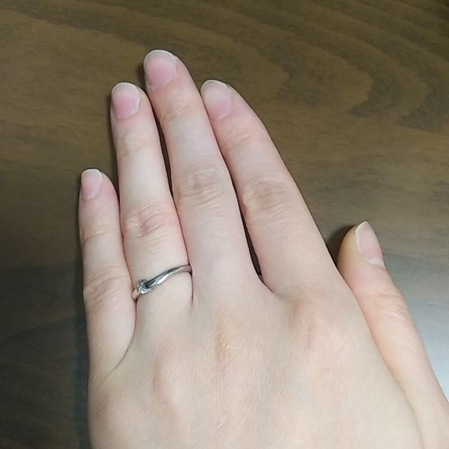 【俄(にわか)の口コミ】 結という商品のコンセプトとデザインに惹かれました。ふたりの絆を結び目…