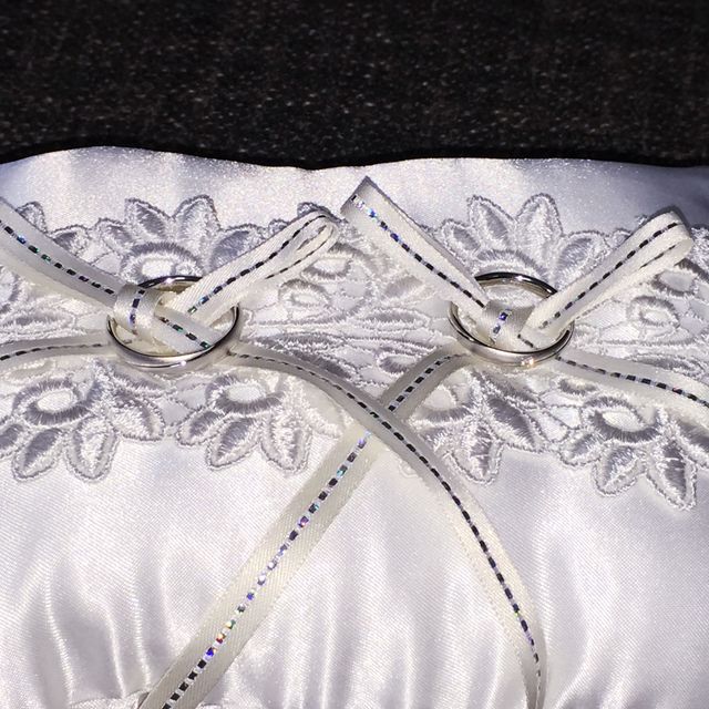 【PILOT BRIDAL(パイロットブライダル)の口コミ】 特にこのブランドでというこだわりはありませんでしたが、
私が金属アレル…