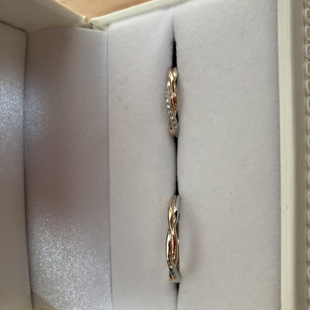 【LEGAN(レガン)の口コミ】 決め手はピンクゴールドとプラチナのコンビネーションであったことと、何…