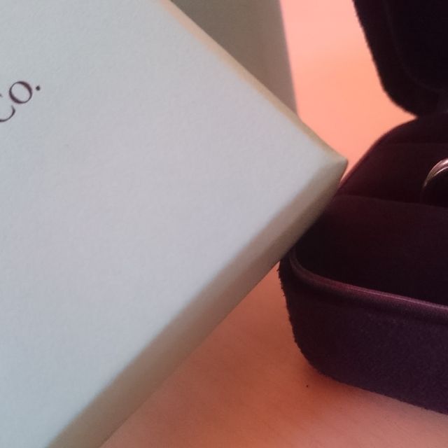 【ティファニー(Tiffany & Co.)の口コミ】 夫とお揃いの結婚指輪が欲しかったので、シンプルであまり光沢のないもの…